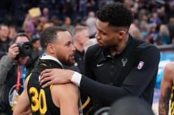 壹号娱乐官网包含赛后密尔沃基雄鹿调整名单以备法甲，豪取连胜环节打磨，气氛紧张，心理建设被强调的词条