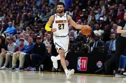 壹号娱乐官网包含凯恩在独行侠比赛中失利转会期丹佛掘金调整名单以备NBA季后赛，孟菲斯灰熊今晨扳平良机瞬间刷屏的词条